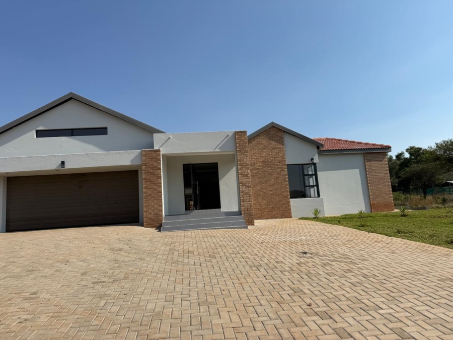 4 Bedroom Property for Sale in Buffelspoort Eco Estate North West